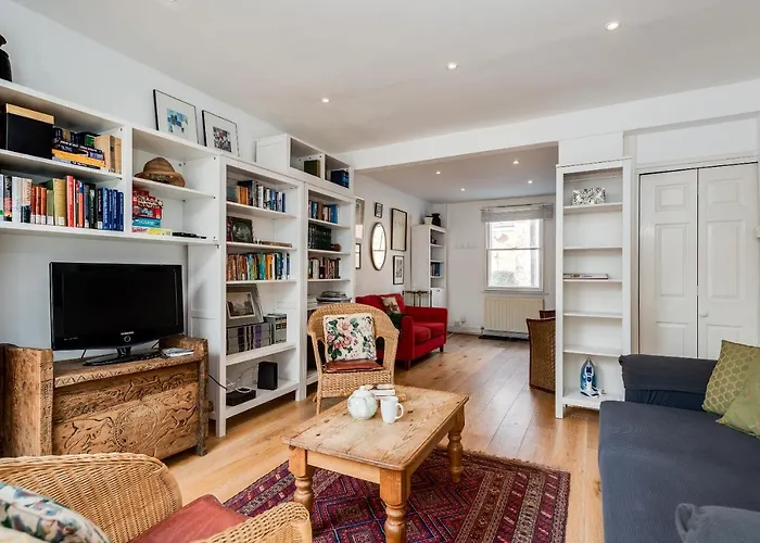 Characterful & Cosy Jericho House